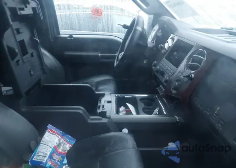 2011 Ford F-250 Lariat z USA, uszkodzony, nr VIN 1FT7W2BT9BEC20842